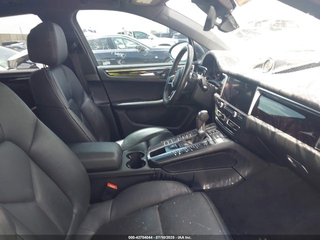 2019 PORSCHE MACAN WP1AA2A59KLB08026 Photo 4