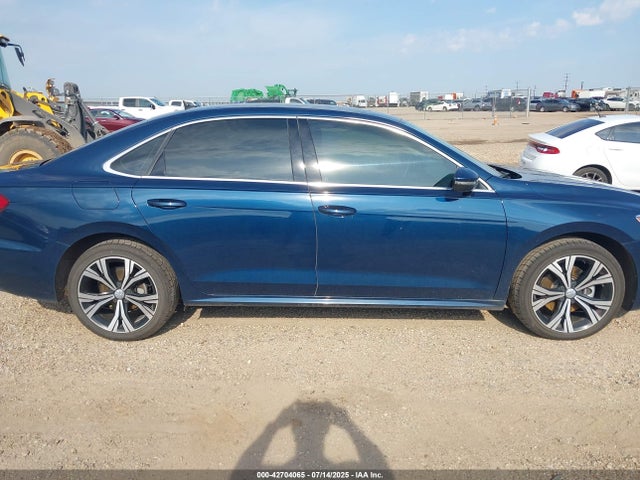 Volkswagen Passat 2022 1VWSA7A35NC007326 Image 13