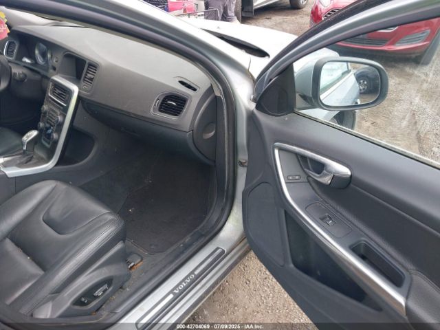 2013 VOLVO S60 YV1612FH3D1223773 Photo 4