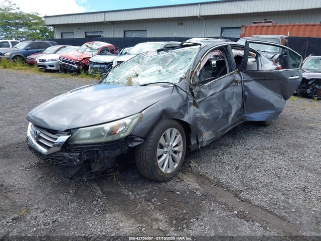 Honda k24w1 2014 1HGCR2F73EA025173 Image 2