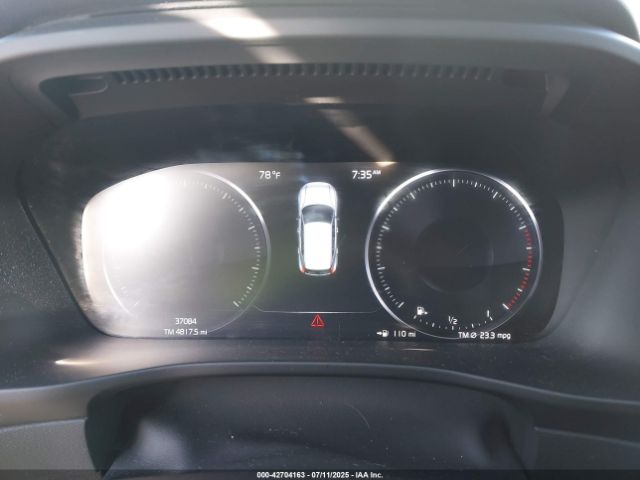 2020 VOLVO XC40 YV4162UM6L2265698 Photo 6