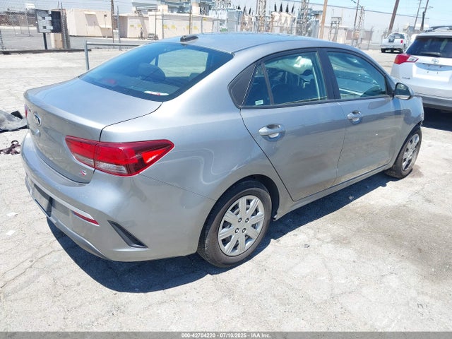 3KPA24AD8ME369385 KIA gamma ii