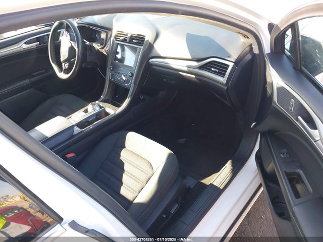 Ford Fusion 2019 3FA6P0LU2KR116409 Image 5