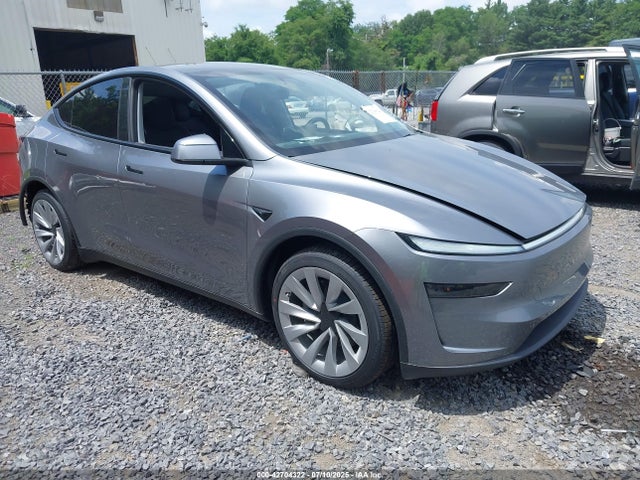 2026 TESLA MODEL Y 7SAYGDEE9TF332392 Photo 0