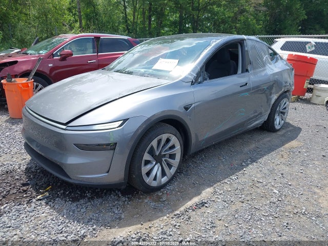 2026 TESLA MODEL Y 7SAYGDEE9TF332392 Photo 1