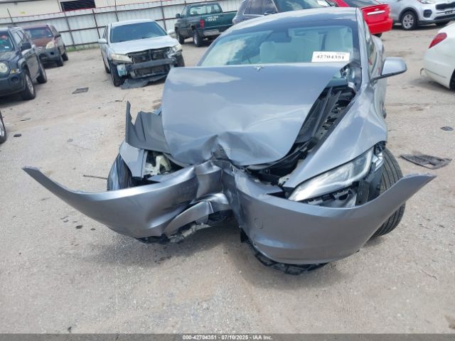 2025 TESLA MODEL 3 5YJ3E1EA2SF933490 Photo 9