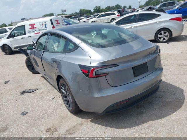 2025 TESLA MODEL 3 5YJ3E1EA2SF933490 Photo 2