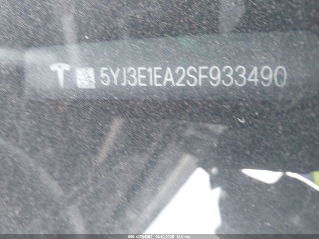 2025 TESLA MODEL 3 5YJ3E1EA2SF933490 Photo 8