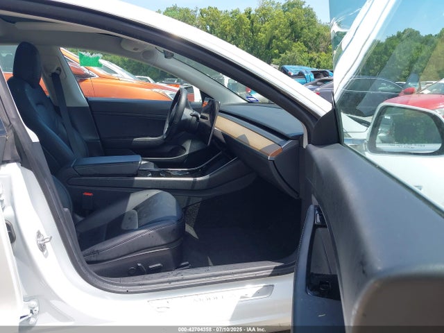 2020 TESLA MODEL 3 5YJ3E1EA1LF659264 Photo 4