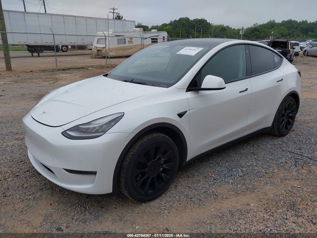 2021 TESLA MODEL Y 5YJYGDEE4MF084857 Photo 1