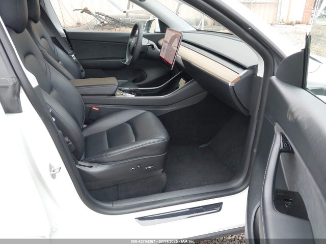 2021 TESLA MODEL Y 5YJYGDEE4MF084857 Photo 4