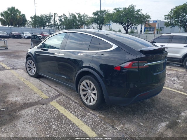 2020 TESLA MODEL X 5YJXCDE24LF234123 Photo 2
