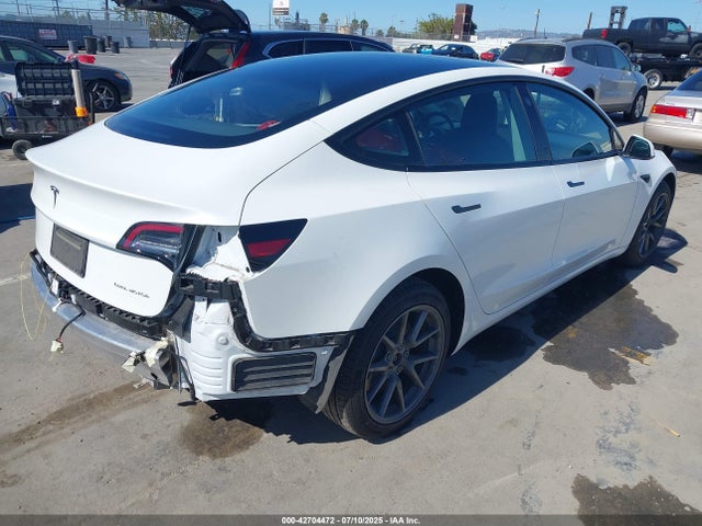 2021 TESLA MODEL 3 5YJ3E1EBXMF088142 Photo 3