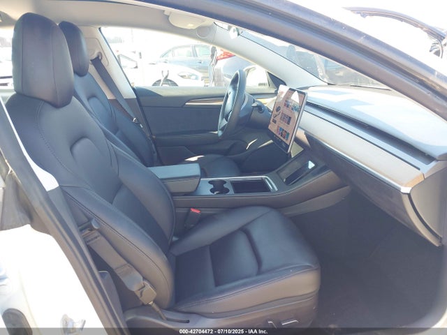 2021 TESLA MODEL 3 5YJ3E1EBXMF088142 Photo 4