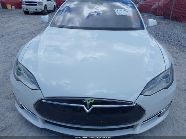 2015 TESLA MODEL S 5YJSA1H22FFP74133 Photo 9