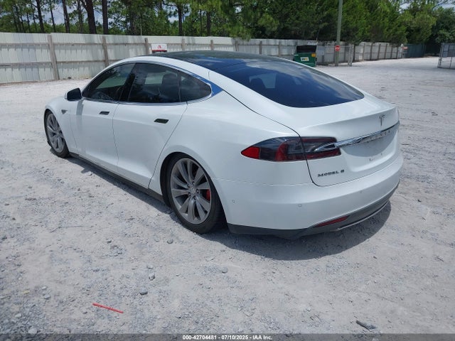 2015 TESLA MODEL S 5YJSA1H22FFP74133 Photo 2