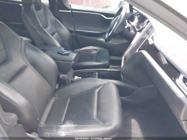 2015 TESLA MODEL S 5YJSA1H22FFP74133 Photo 4