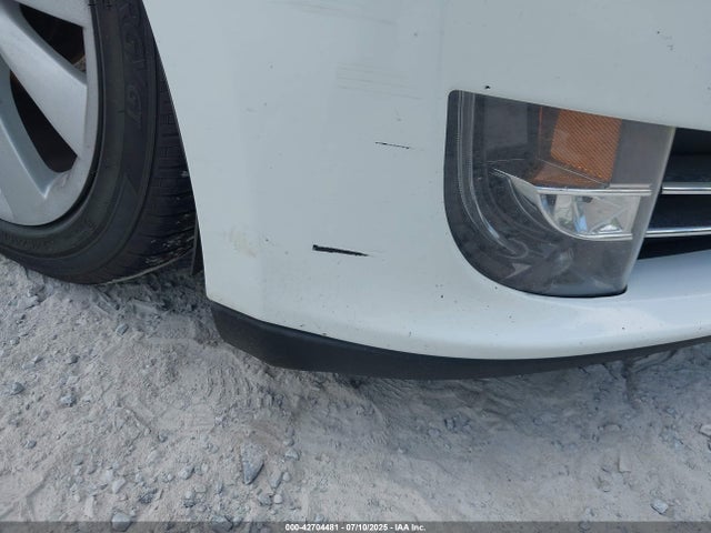 2015 TESLA MODEL S 5YJSA1H22FFP74133 Photo 5