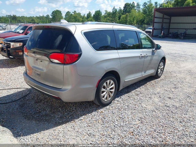 2C4RC1BG5JR120091 Chrysler 2018