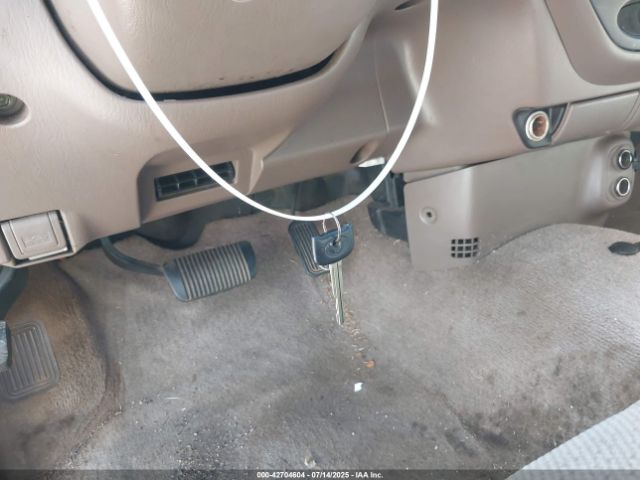 2000 TOYOTA TUNDRA 5TBRT3415YS001777 Photo 10