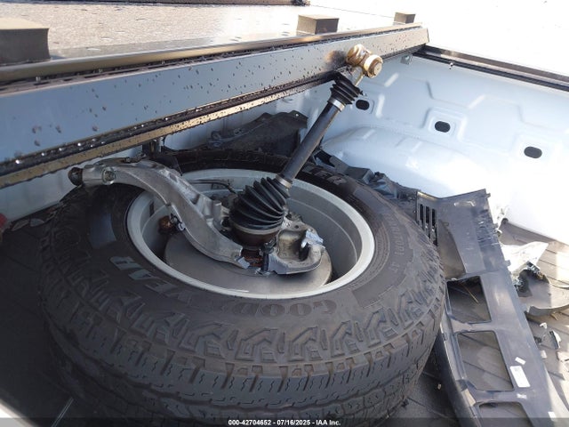 42704652 :رقم المزاد ، 3GCUDEED2NG512375 vin ، 2022 Chevrolet Silverado 1500 4wd  Short Bed Rst مزاد بيع