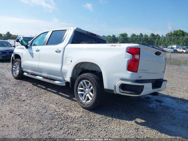 42704652 :رقم المزاد ، 3GCUDEED2NG512375 vin ، 2022 Chevrolet Silverado 1500 4wd  Short Bed Rst مزاد بيع