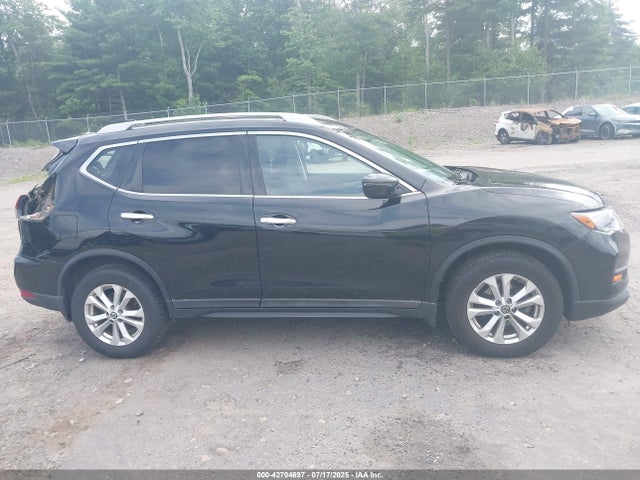 5N1AT2MV7JC818625 Nissan Rogue