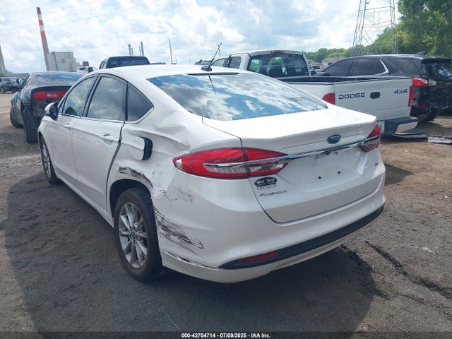 42704714 :رقم المزاد ، 3FA6P0H78HR383372 vin ، 2017 Ford Fusion Se مزاد بيع