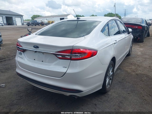 42704714 :رقم المزاد ، 3FA6P0H78HR383372 vin ، 2017 Ford Fusion Se مزاد بيع