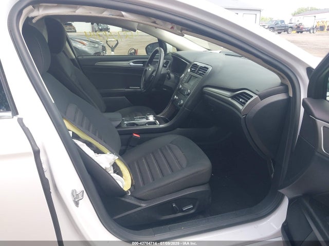42704714 :رقم المزاد ، 3FA6P0H78HR383372 vin ، 2017 Ford Fusion Se مزاد بيع