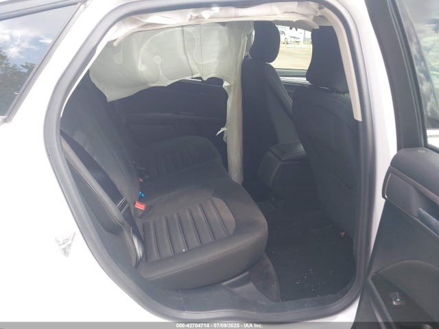 42704714 :رقم المزاد ، 3FA6P0H78HR383372 vin ، 2017 Ford Fusion Se مزاد بيع