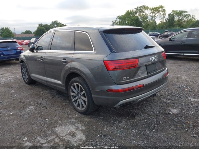 2018 AUDI Q7 WA1LAAF76JD034274 Photo 2