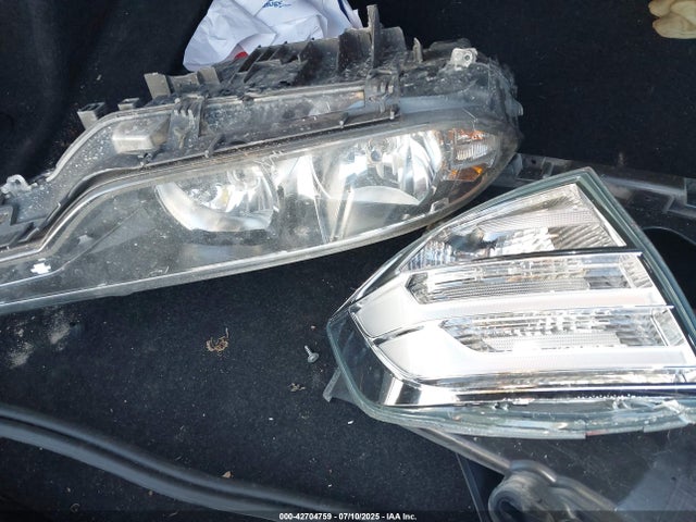 WBA3B1C57FP831772 BMW 320i