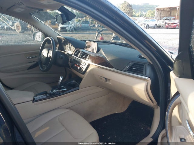 WBA3B1C57FP831772 BMW 320i