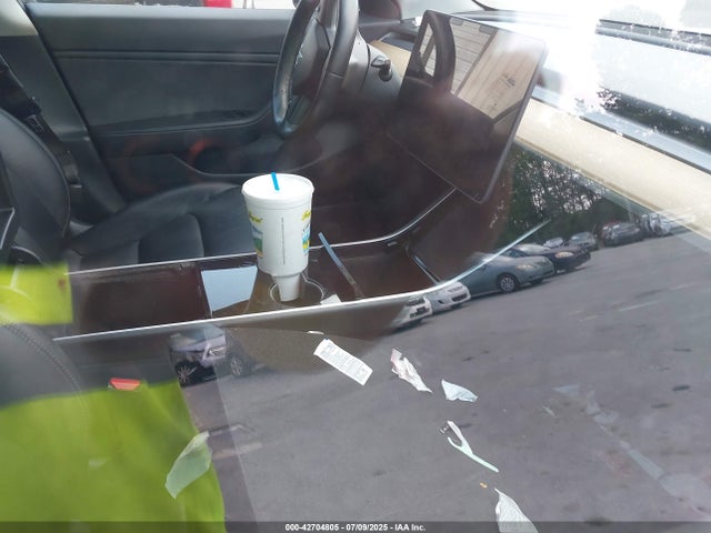 2018 TESLA MODEL 3 5YJ3E1EB8JF065809 Photo 4