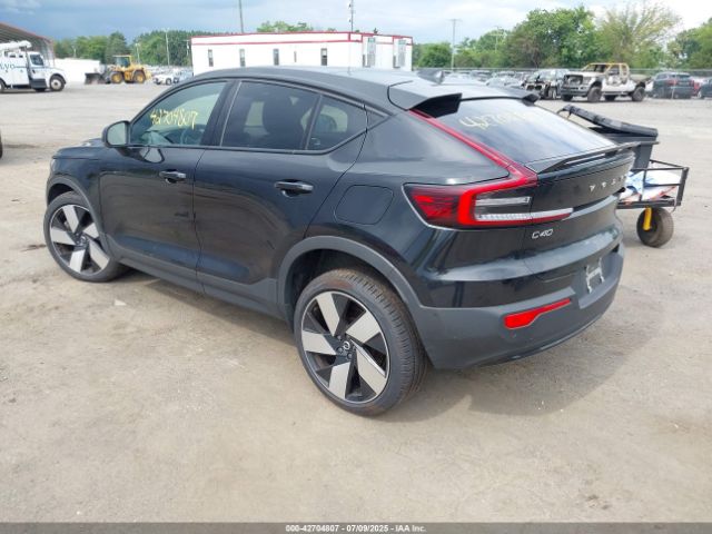 2023 VOLVO C40 RECHARGE PURE ELECTRIC YV4ED3GM3P2038449 Photo 2