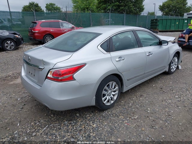1N4AL3AP7FN328459 Nissan 2015