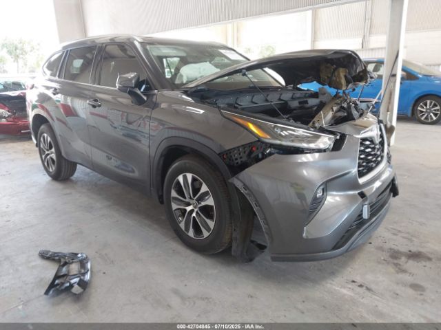 2021 TOYOTA HIGHLANDER 5TDGZRAH9MS514722