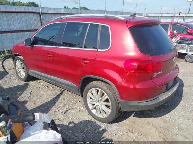 WVGAV7AX0GW069042 Volkswagen 2016