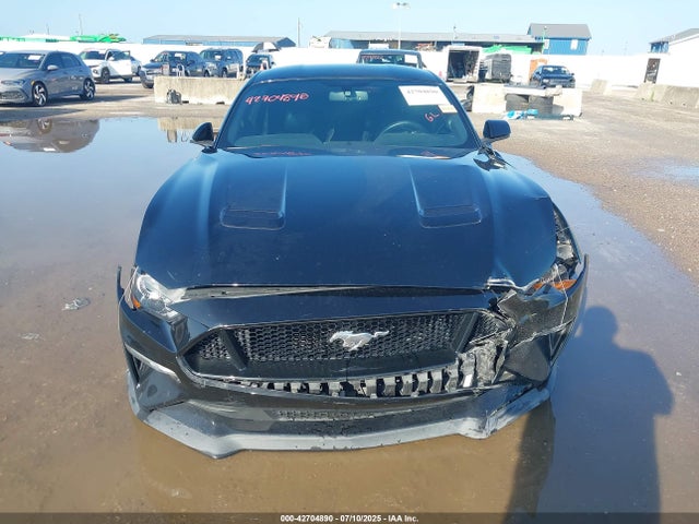 Продаж на аукціоні авто 2018 Ford Mustang Gt Premium, vin: 1FA6P8CF7J5127830, номер лоту: 42704890