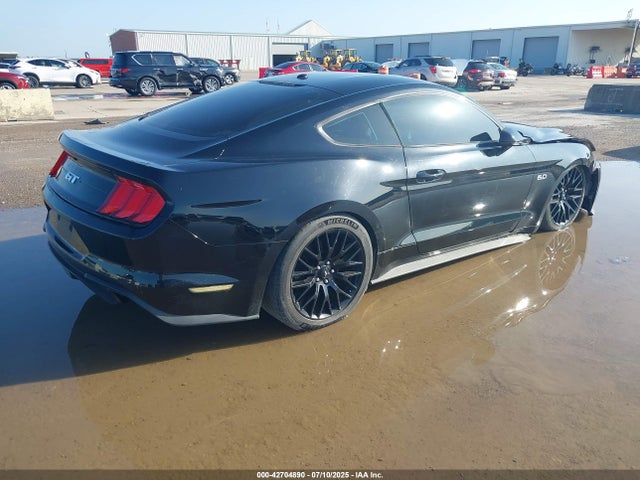 Продаж на аукціоні авто 2018 Ford Mustang Gt Premium, vin: 1FA6P8CF7J5127830, номер лоту: 42704890