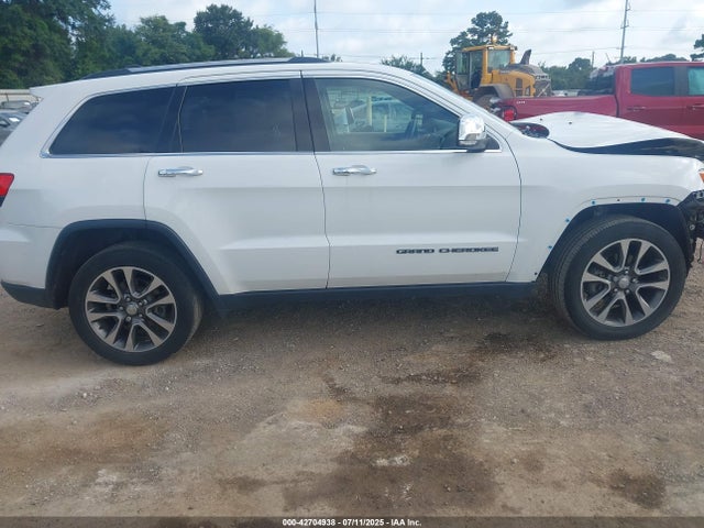 1C4RJFBG5JC137856 Jeep Grand Cherokee