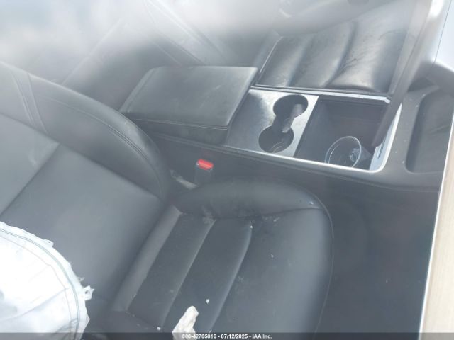 2022 TESLA MODEL Y 7SAYGDEF3NF379624 Photo 4