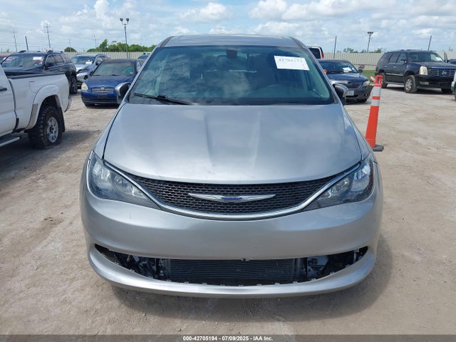 Chrysler Voyager 2020 2C4RC1AG7LR243377 Image 11