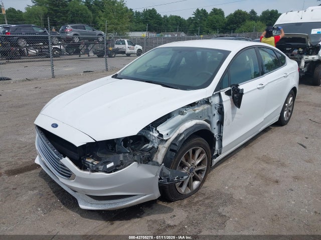 Ford 2017 2017 3FA6P0HD0HR378835 Image 2