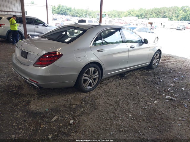 WDDUG6GB9JA343284 Mercedes-Benz m276