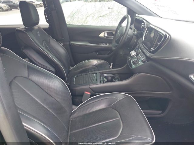 2024 CHRYSLER PACIFICA HYBRID 2C4RC1S73RR103091 Photo 4