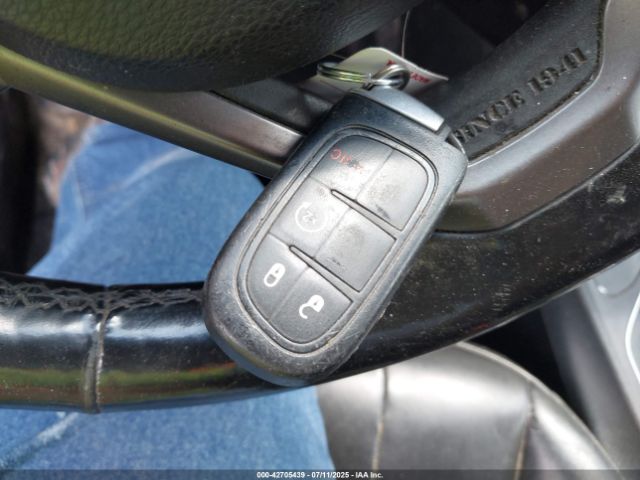 2019 JEEP CHEROKEE 1C4PJMLB2KD341654 Photo 10