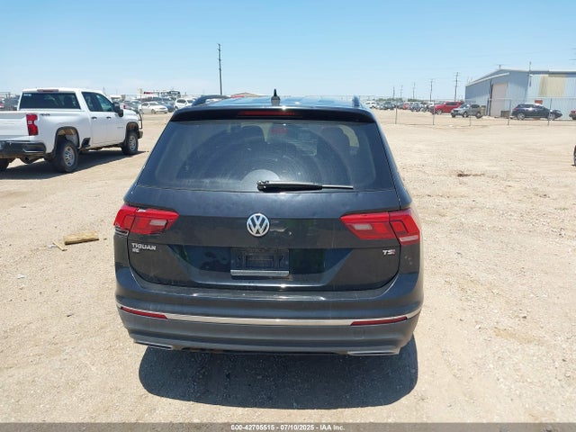 Volkswagen 2018 2018 3VV3B7AX3JM118975 Image 16