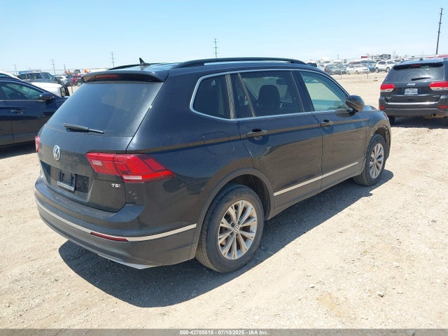 Volkswagen 2018 2018 3VV3B7AX3JM118975 Image 4